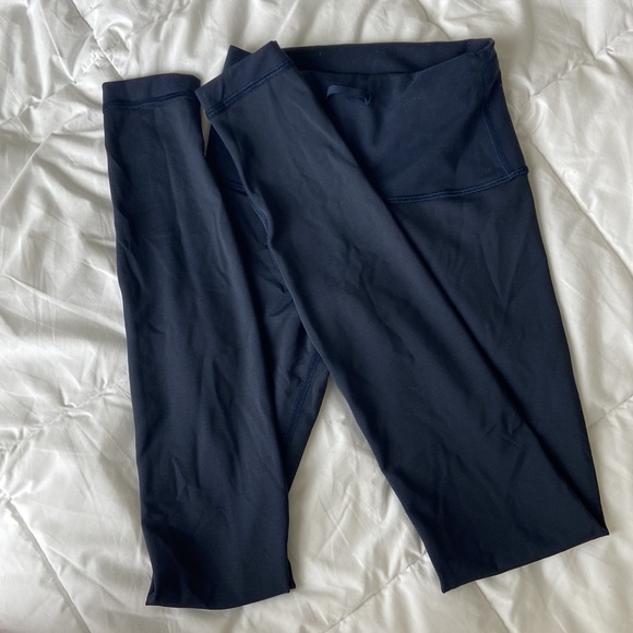 Lululemon aligne leggings - Picture 2 of 2